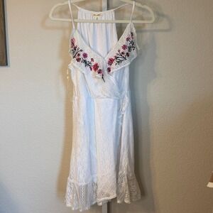 Miami White Lace‎ Dress Floral Embroidered Ruffle Sleeveless Sundress Medium